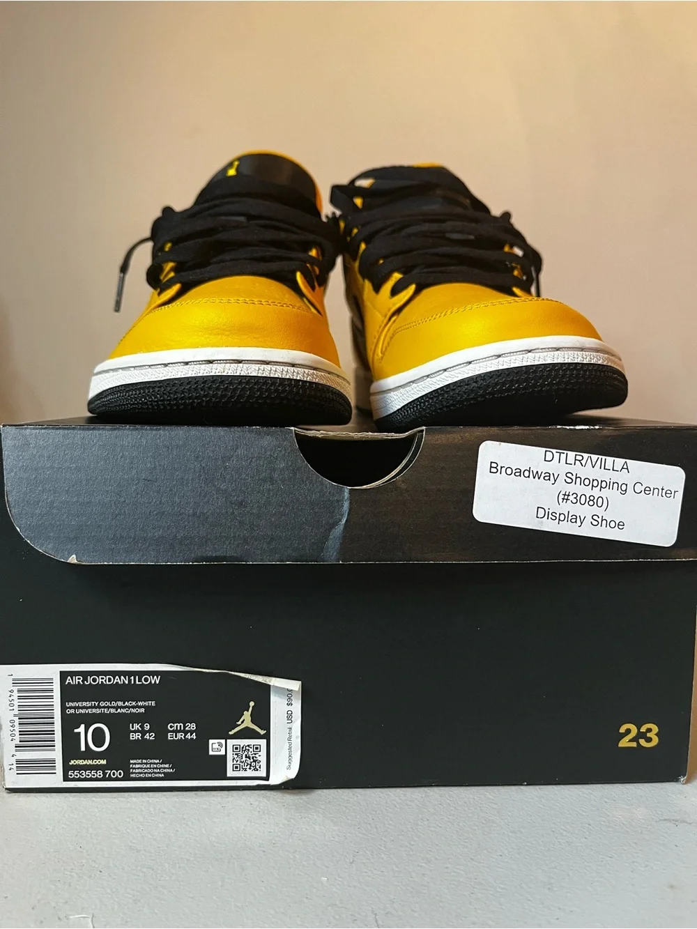 2020 Air Jordan 1 Low University Gold